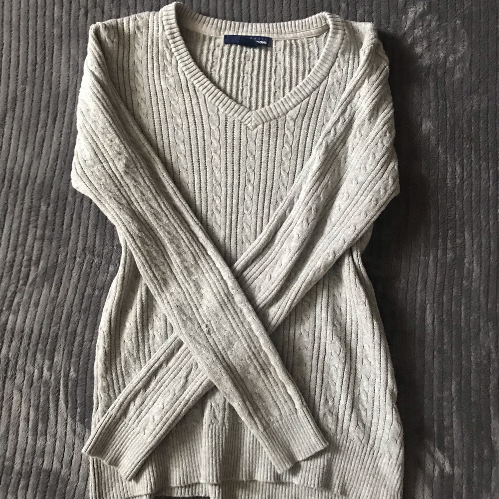 Women’s Small Sweater